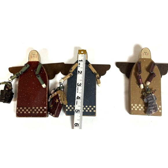 Set of 3 Wooden Folk Art Angels Primitive Christmas Holiday Decor Metal Wings - Picture 7 of 7